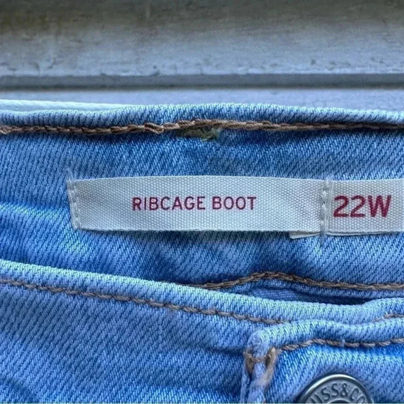 Women’s Levi's  boot cut light Denim Jeans Sz 22w - Picture 2 of 6